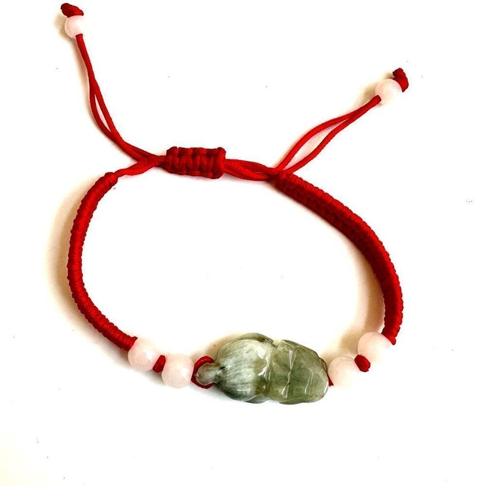 Frog  Carving Jadeite Bead  red cord Bracelet